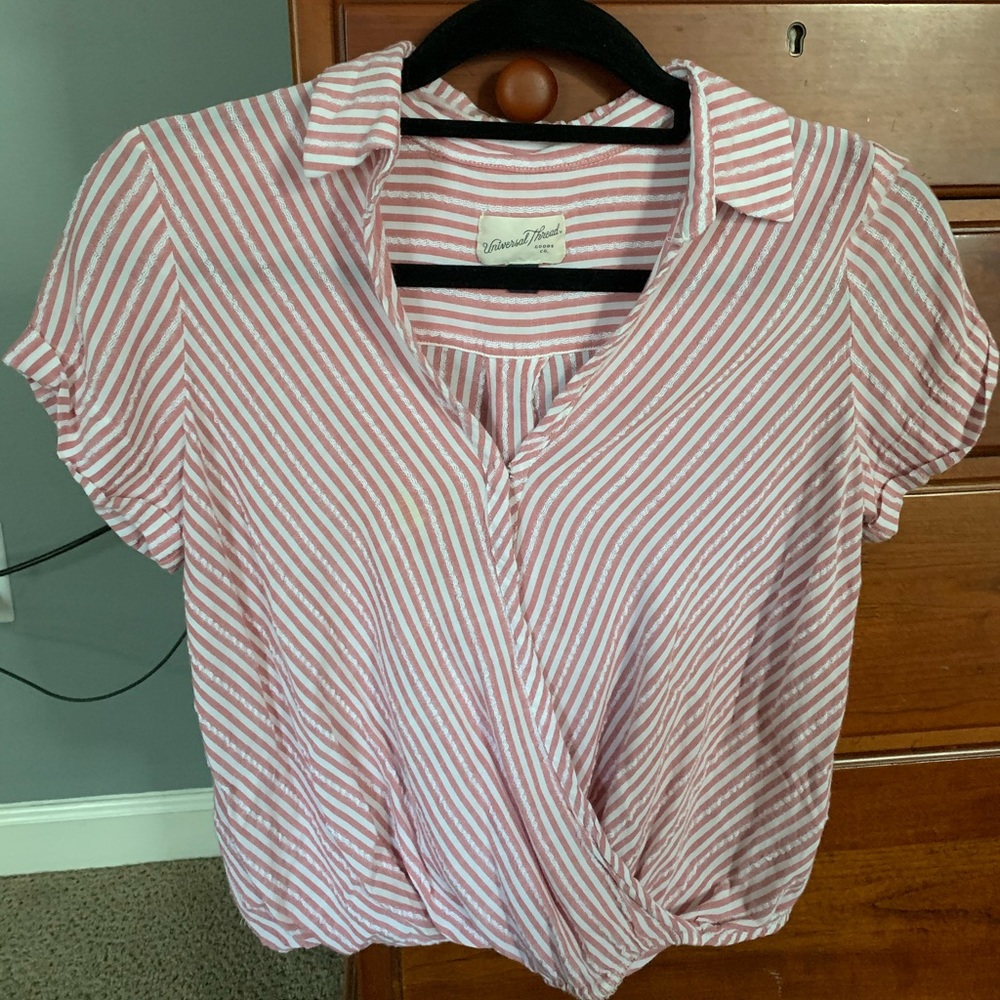 Universal Thread Wrap Top - Picture 2 of 4